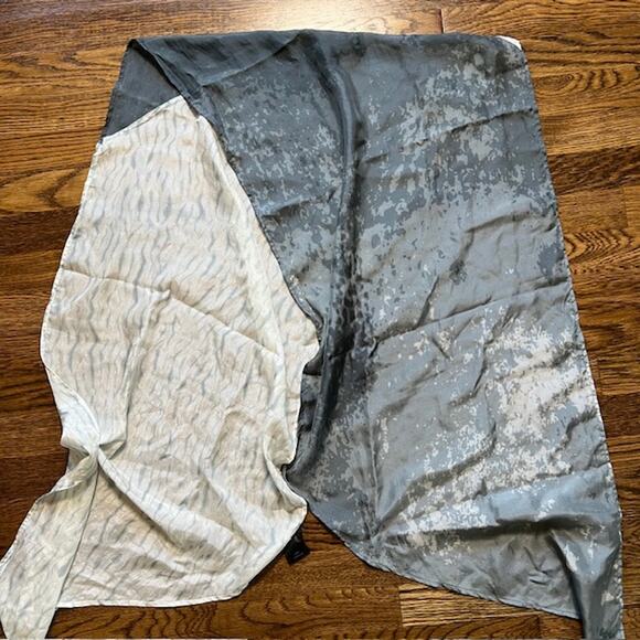 Eileen Fisher 100% Silk Sleeveless Tank Top W/ Scarf Womens S White Blue Flowy - Picture 3 of 11